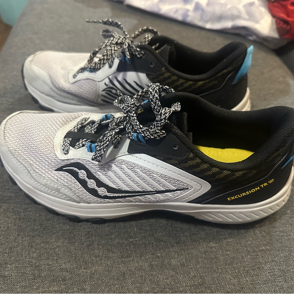 Saucony Men's Black and White Trail Shoes